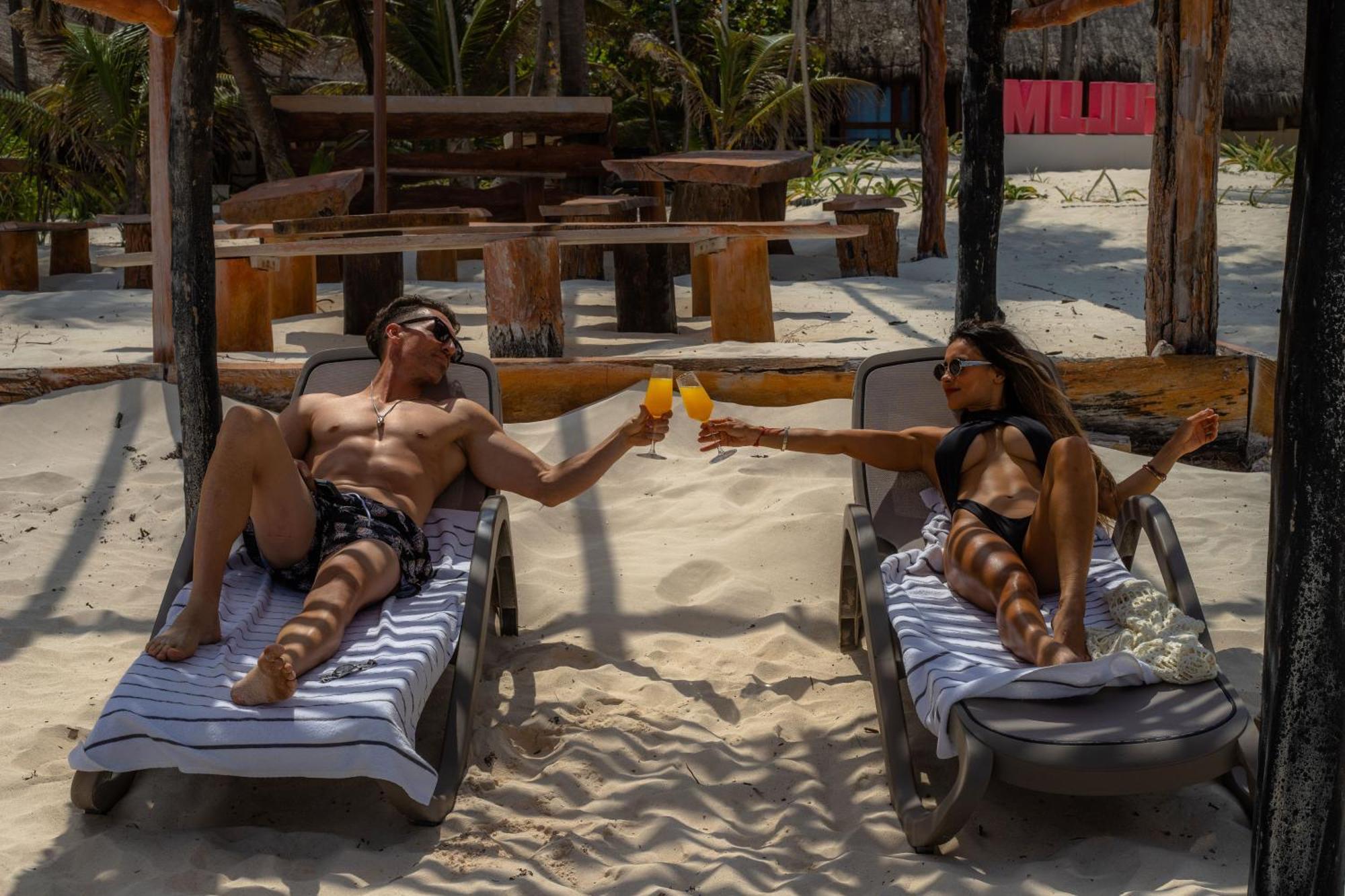 Hotel Bt Live Tulum Located At The Party Zone Exterior foto